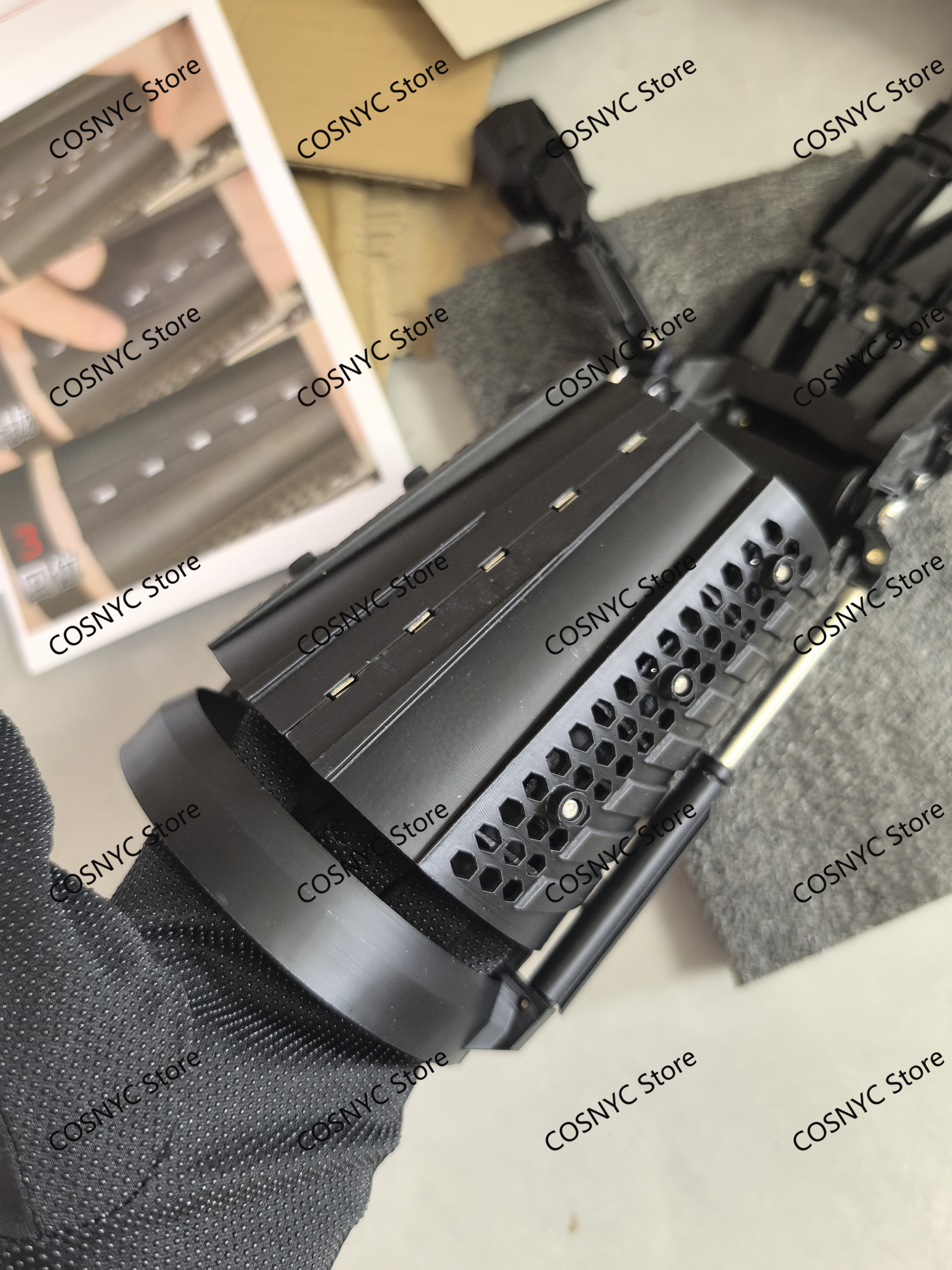 Sarung Tangan Mesin yang Dapat - Cosplay Prop 3D Print ulasan dan harga